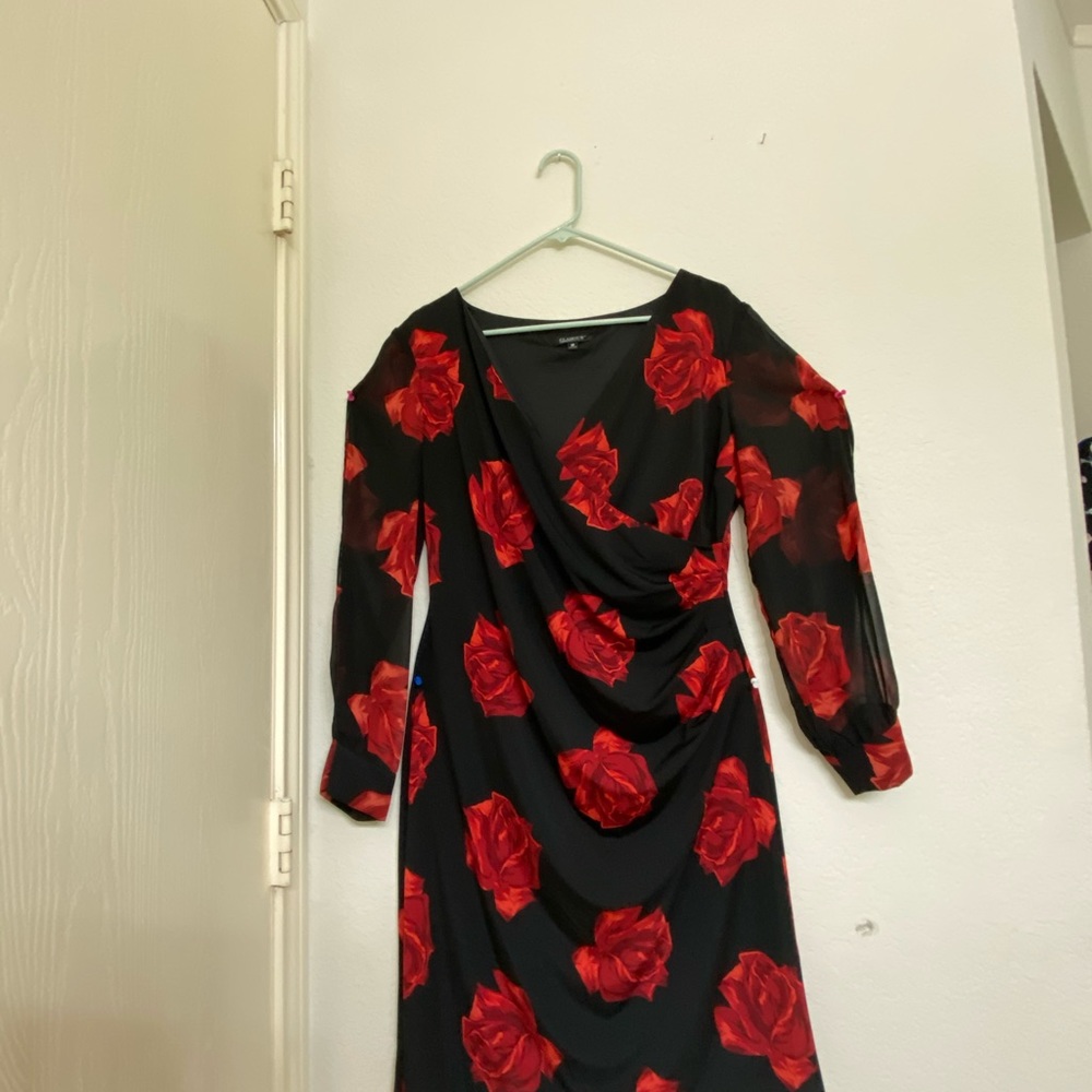 Dress - Picture 2 of 4